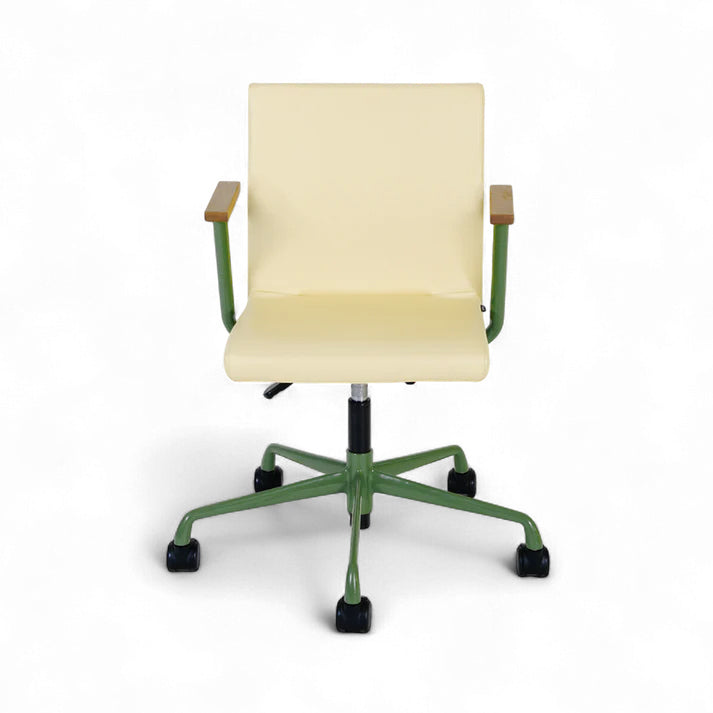 H Chair 單人椅 扶手款